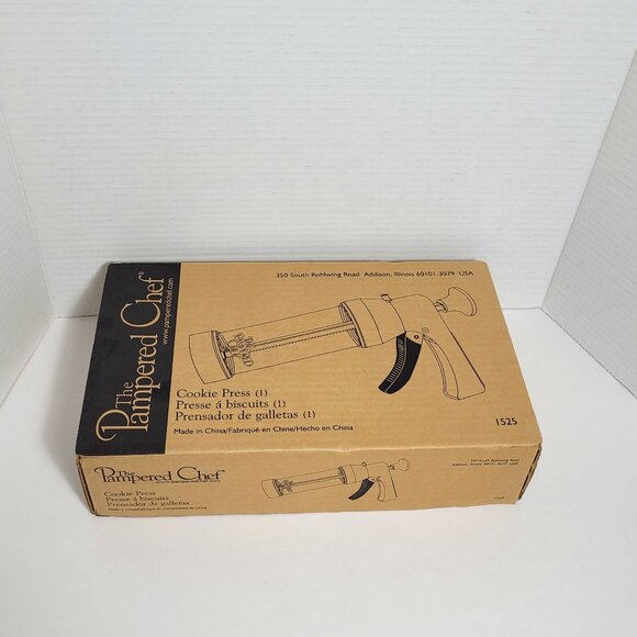The Pampered Chef Cookie Press with 16 Discs Beige #1525 Christmas Holiday New - Picture 1 of 15